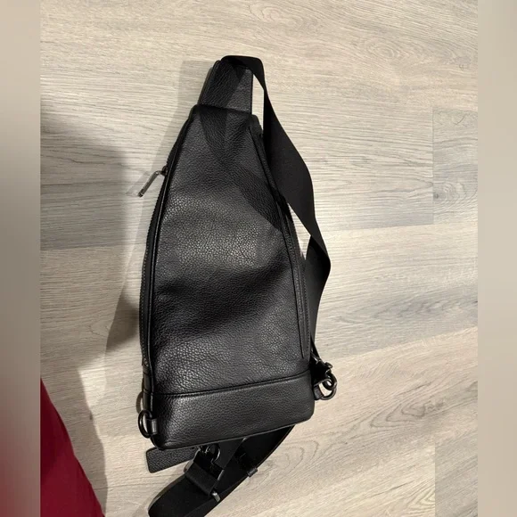 Coach sling bag - Picture 2 of 4